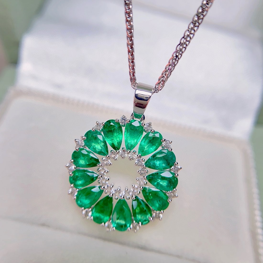 14k Gold 3.00 Ct Natural Emerald & Sapphire Pendant( Without Chain ) - 4