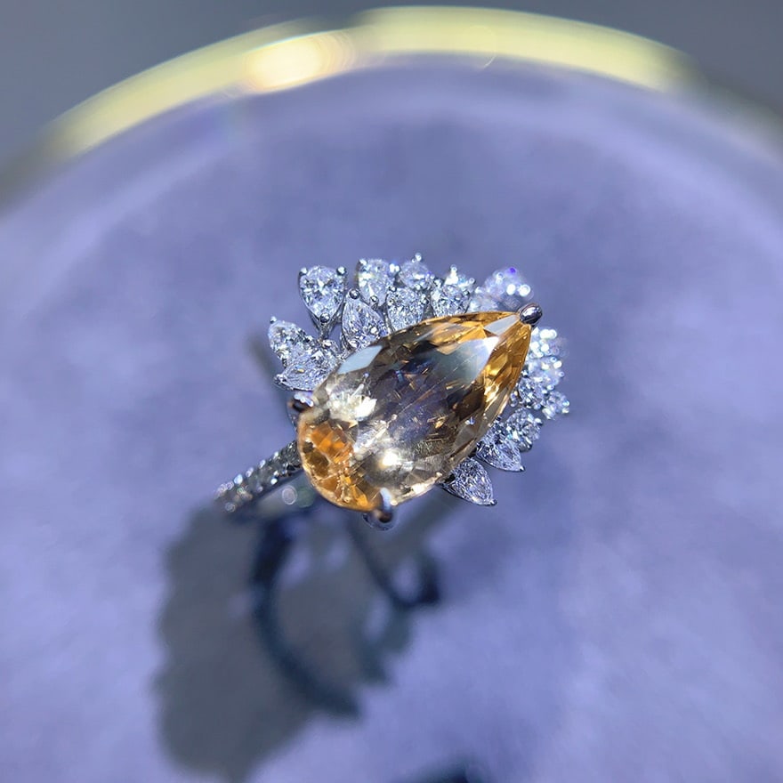 14k Gold 2.52 Ctw Natural Topaz & Diamond Ring - 4