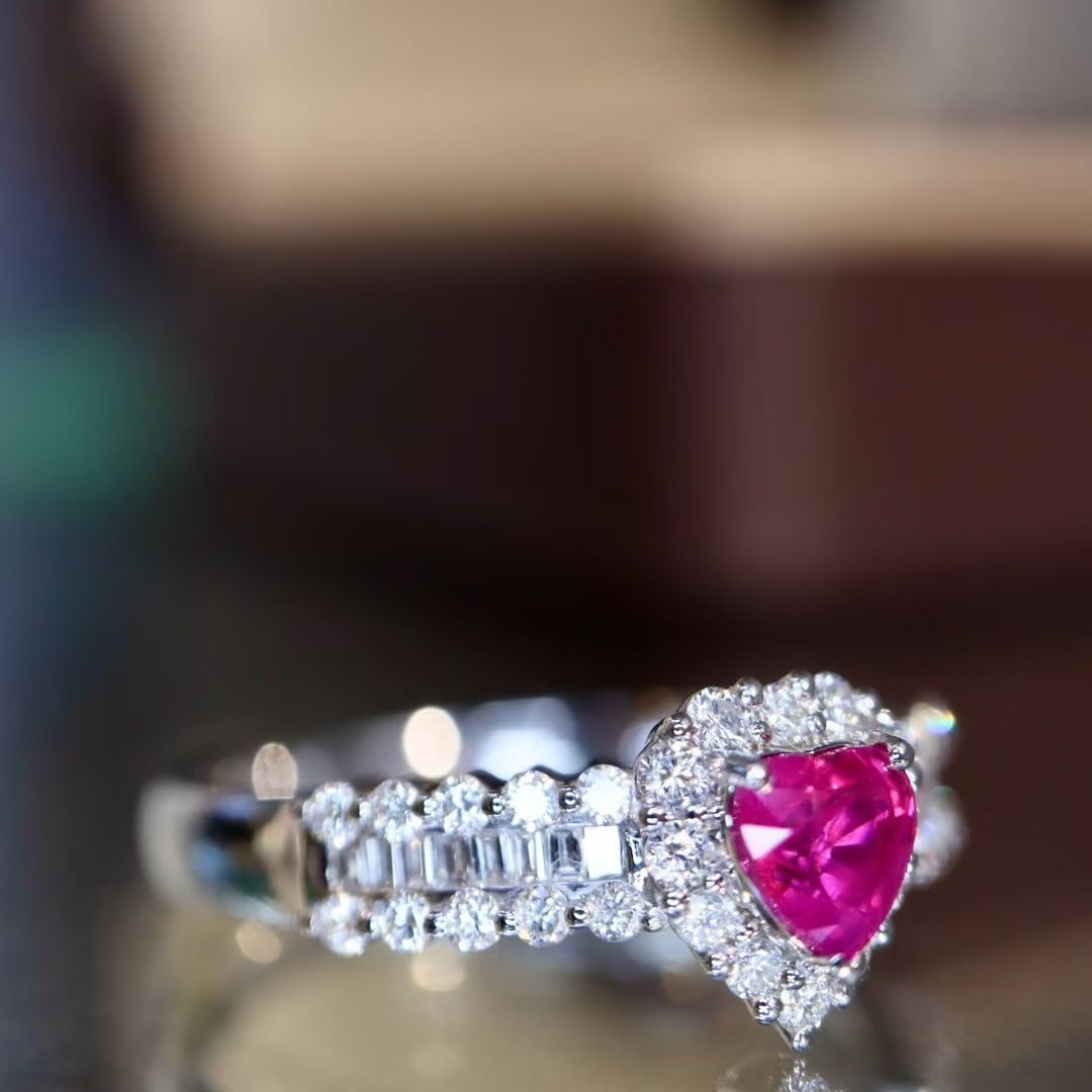 14k Gold 0.89 Ctw Natural Ruby & Diamond Ring - 2