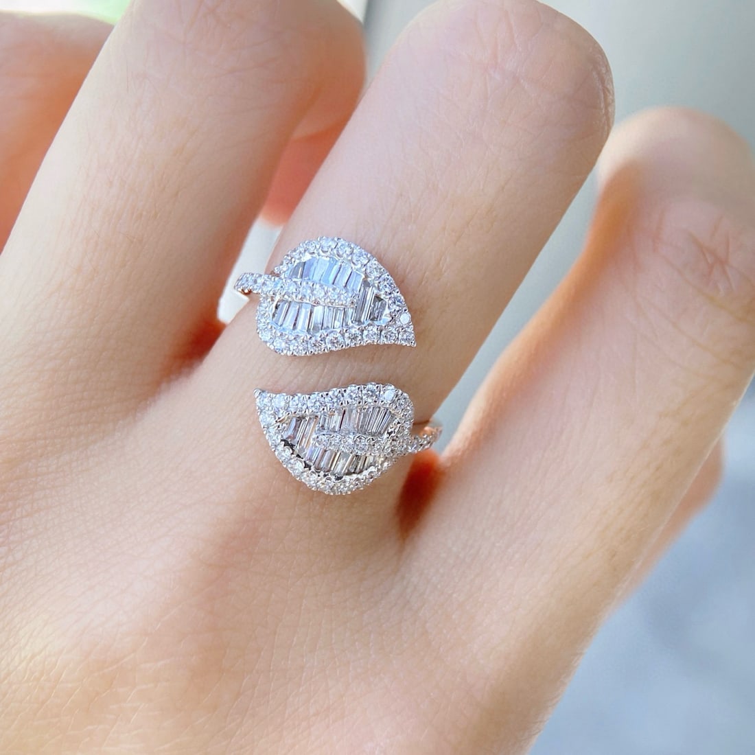14k Gold 0.9 Ct Natural H Diamond Ring - 3