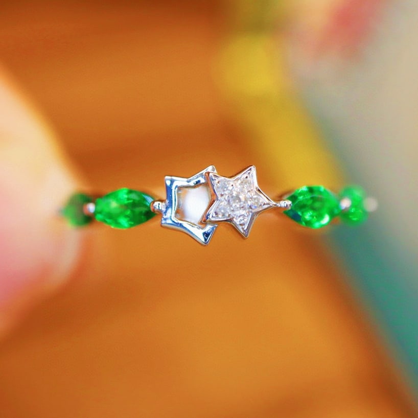 14k Gold 0.56 Ctw Vivid Green Natural Tsavorite & Diamond Ring: Ref:230976161 // gold content:14k gold // ring size:7. 25us // // main gemstone:tsavorite // shape:marquise // carat weight:0. 54ct // color:vivid green // treatment:natural // // adjacent gemstone 2 