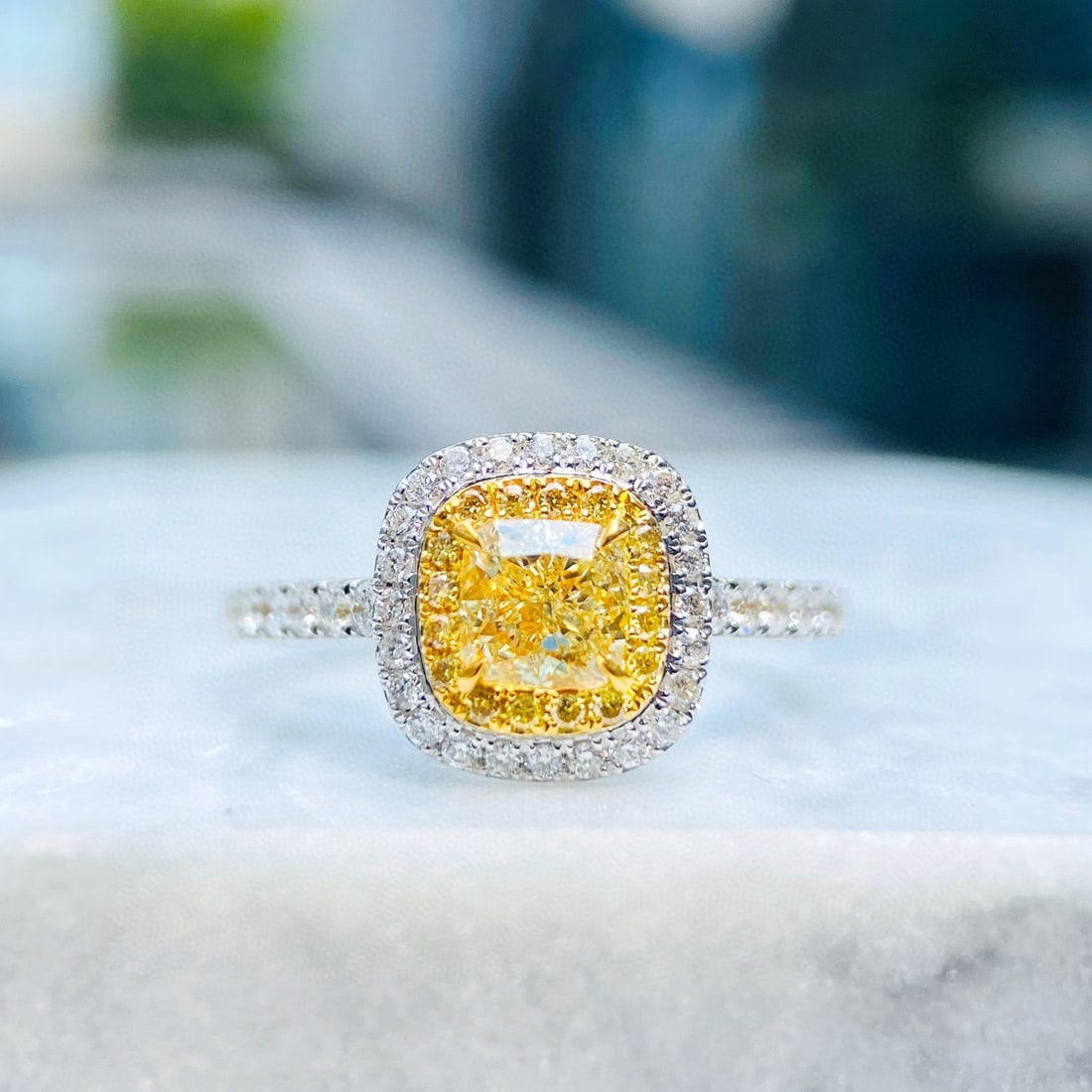 14k Gold 0.90 Ctw Natural Yellow Diamond & Diamond Ring: Ref:230976166 // gold content:14k gold // ring size:7. 25us // // main gemstone:yellow diamond // shape:cushion // carat weight:0. 51ct // color:yellow // treatment:natural // // adjacent gemstone 2