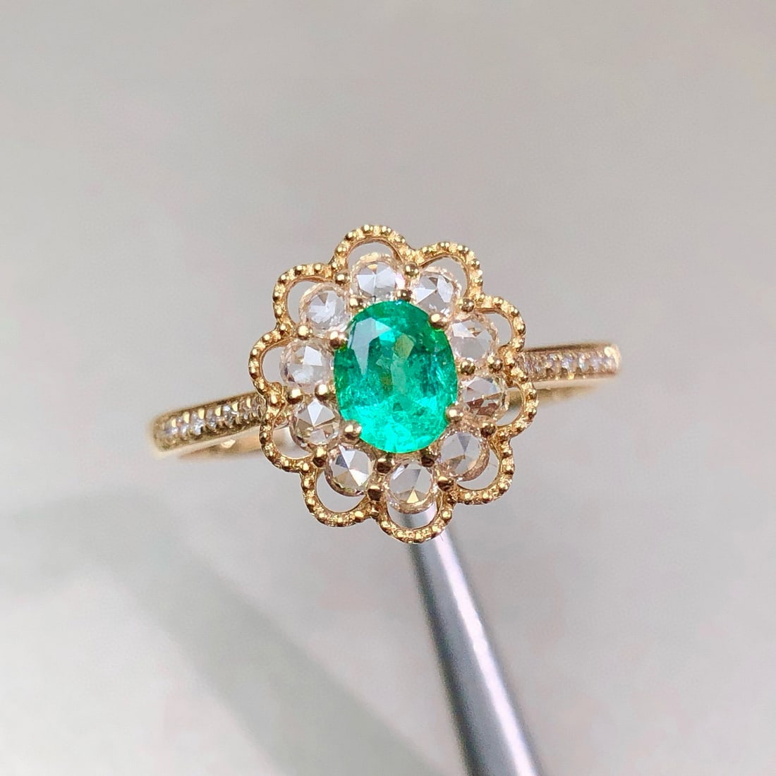 14k Gold 0.35 Ctw Natural Emerald & Diamond Ring: Ref:230976174 // gold content:14k gold // ring size:7. 25us // // main gemstone:emerald // shape:oval // carat weight:0. 30ct // color:green // treatment:natural // // adjacent gemstone 2 : diamond