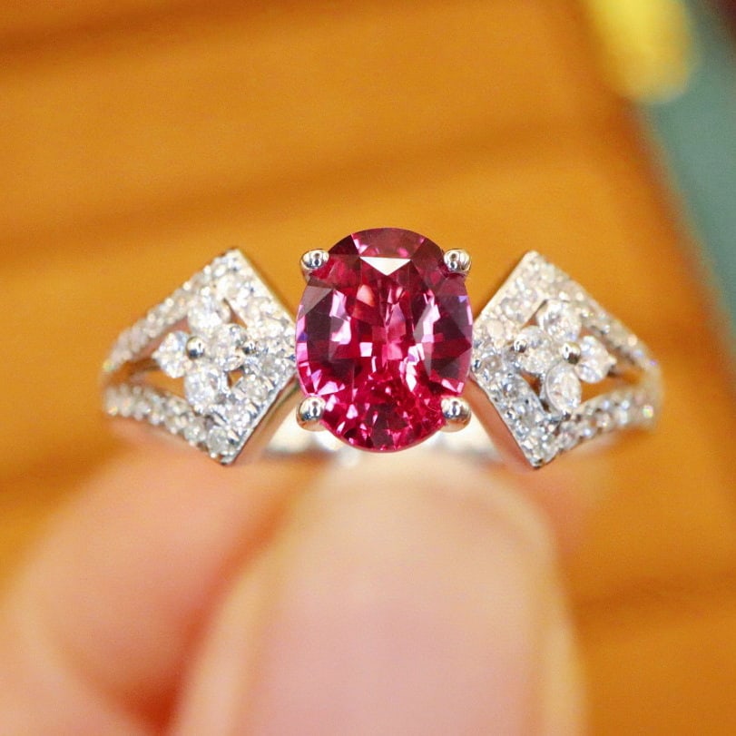 14k Gold 1.29 Ctw Natural Sapphire & Diamond Ring: Ref:230976186 // gold content:14k gold // ring size:7. 25us // // main gemstone:sapphire // shape:oval // carat weight:1. 06ct // color:pink // treatment:natural // // adjacent gemstone 2 : diamond