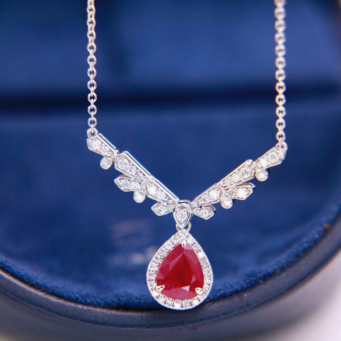 14k Gold 1.35 Ctw Natural Ruby & Diamond Necklace: Ref:230976211 // gold content:14k gold // main gemstone:ruby // shape:pear // carat weight:1. 11ct // color:pigeonblood red // treatment:natural // // adjacent gemstone 2 : diamond // shape:round //