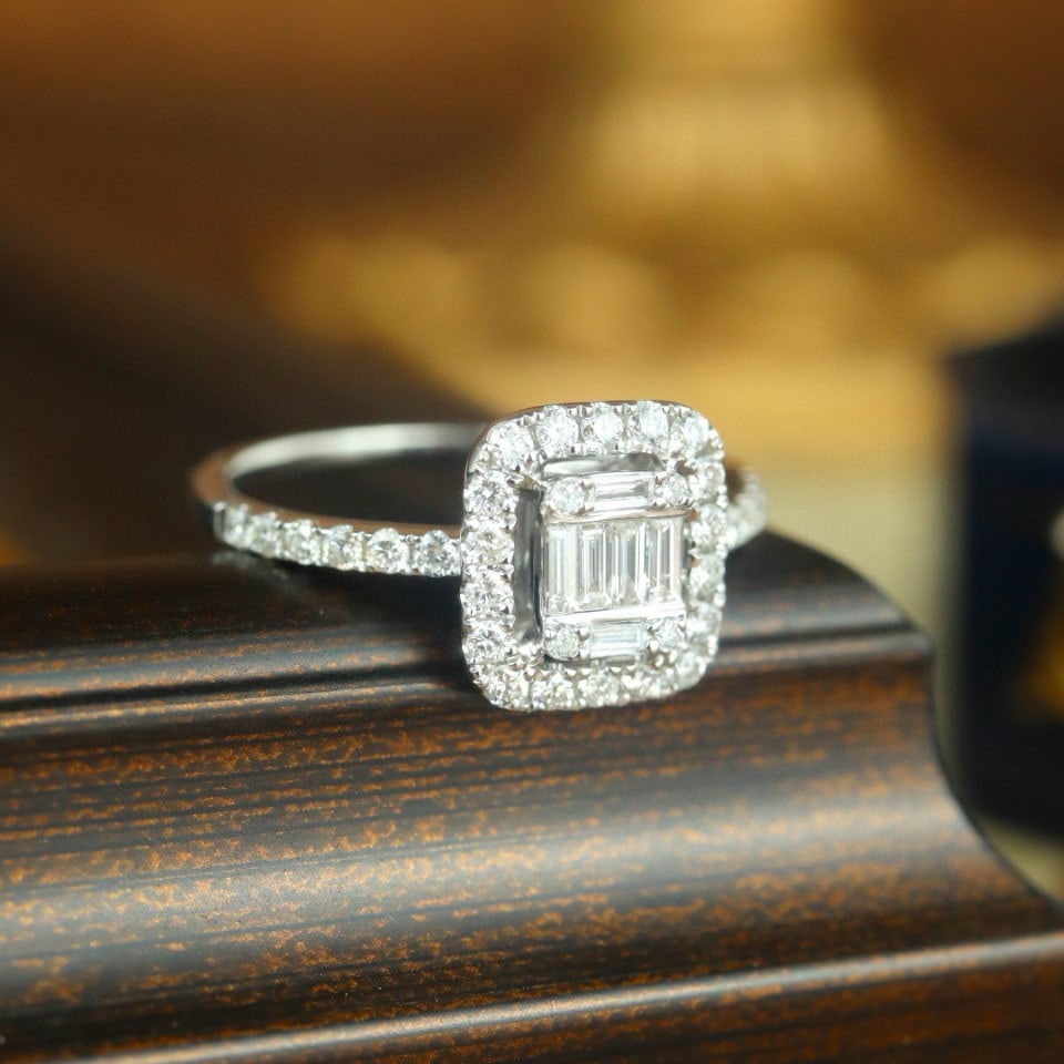 14k Gold 0.70 Ct Natural H Diamond Ring: Ref:230976230 // gold content:14k gold // ring size:7. 25us // // main gemstone:diamond // shape:multiply // carat weight:0. 70ct // clarity grade:vs-si // color:h // treatment:natural // Condition: