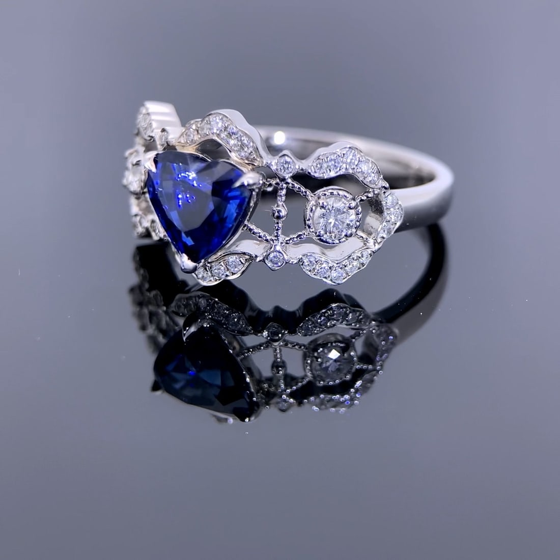 14k Gold 1.61 Ctw Natural Sapphire & Diamond Ring - 4