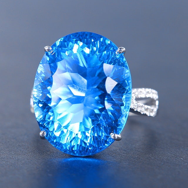 14k Gold 23.23 Ctw Natural Topaz & Diamond Ring - 2