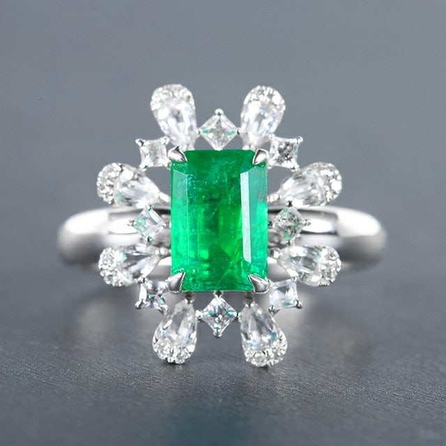14k Gold 1.89 Ctw Vivid Green Natural Emerald & Diamond Ring: Ref:230976348 // gold content:14k gold // ring size:7. 25us // // main gemstone:emerald // shape:octagonal // carat weight:1. 84ct // color:vivid green // treatment:natural // // adjacent gemstone 2 :