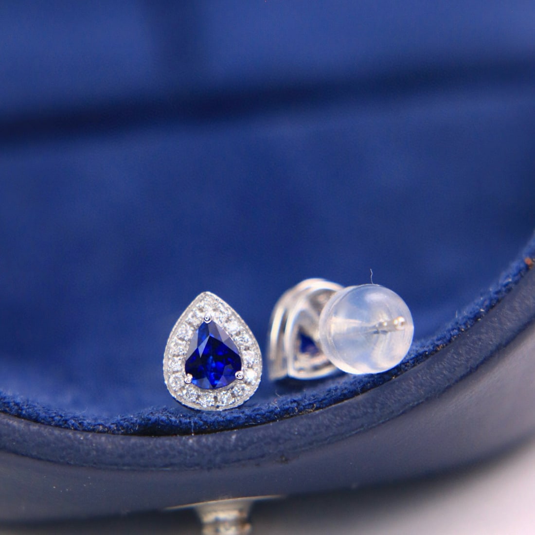 14k Gold 0.6 Ctw Natural Sapphire & Diamond Earrings - 2