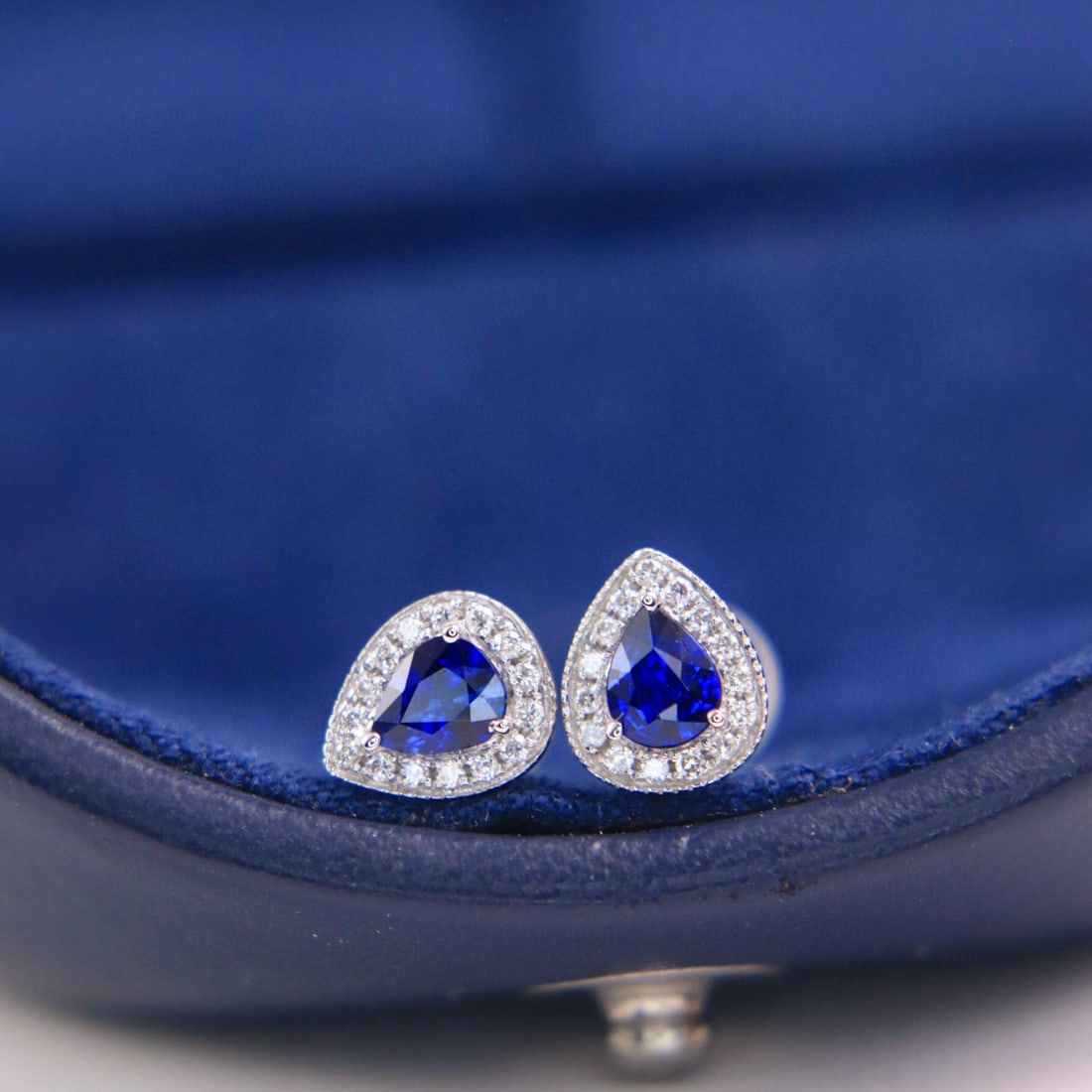 14k Gold 0.6 Ctw Natural Sapphire & Diamond Earrings - 3