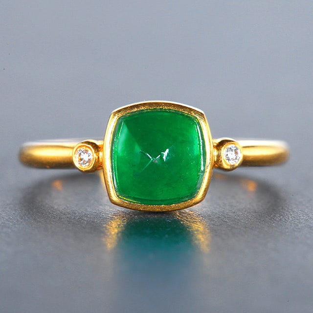 14k Gold 1.02 Ctw Vivid Green Natural Emerald & Diamond Ring: Ref:230976346 // gold content:14k gold // ring size:7. 25us // // main gemstone:emerald // shape:suger-loaf // carat weight:1. 00ct // color:vivid green // treatment:natural // // adjacent gemstone 2 