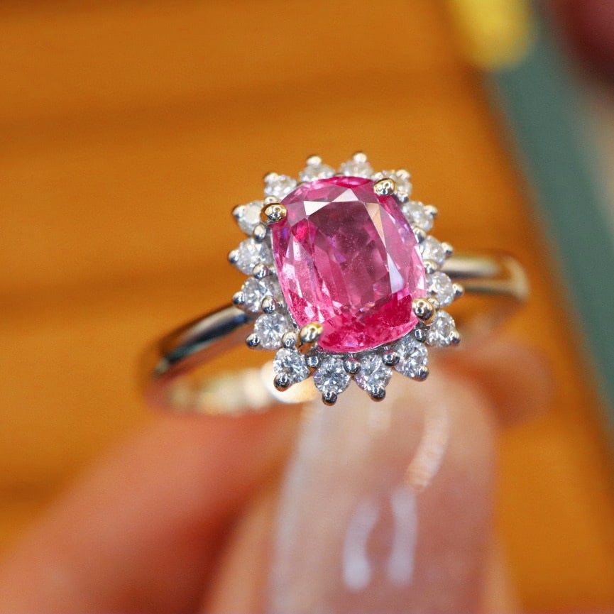 14k Gold 1.44 Ctw Natural Padparadscha Sapphire & Diamond Ring - 2