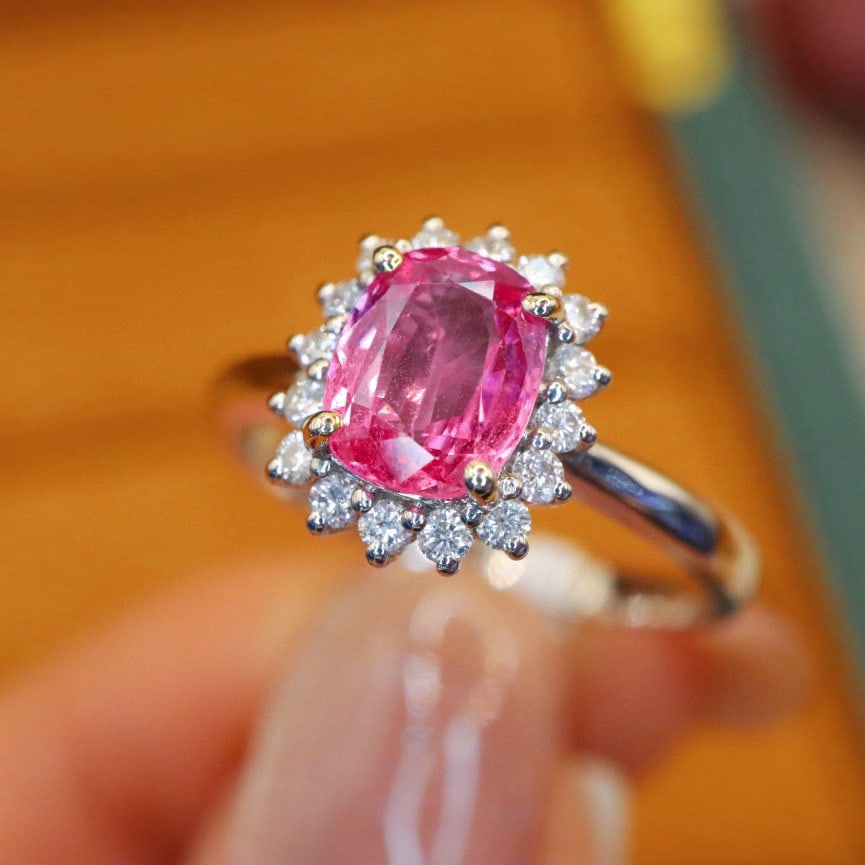 14k Gold 1.44 Ctw Natural Padparadscha Sapphire & Diamond Ring - 3