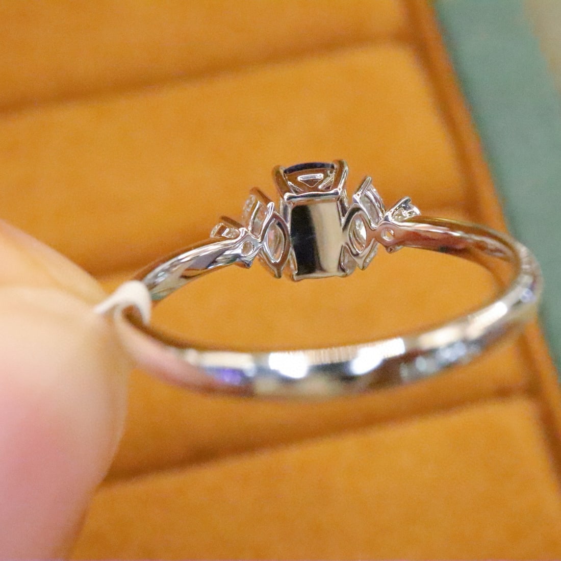 14k Gold 1.22 Ctw Natural Sapphire & Diamond Ring - 4