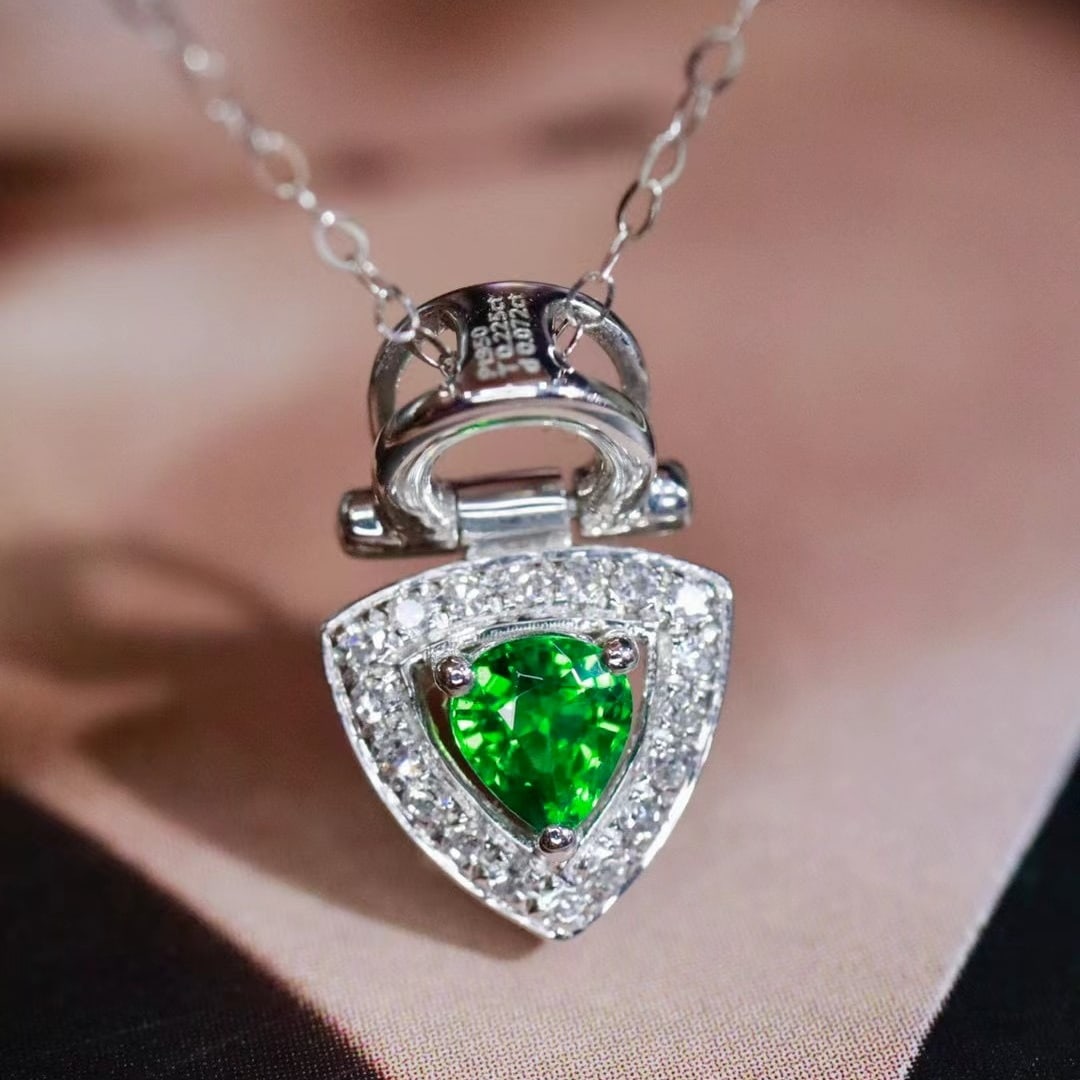 14k Gold 0.29 Ctw Vivid Green Natural Tsavorite & Diamond Pendant( Without Chain ) - 2