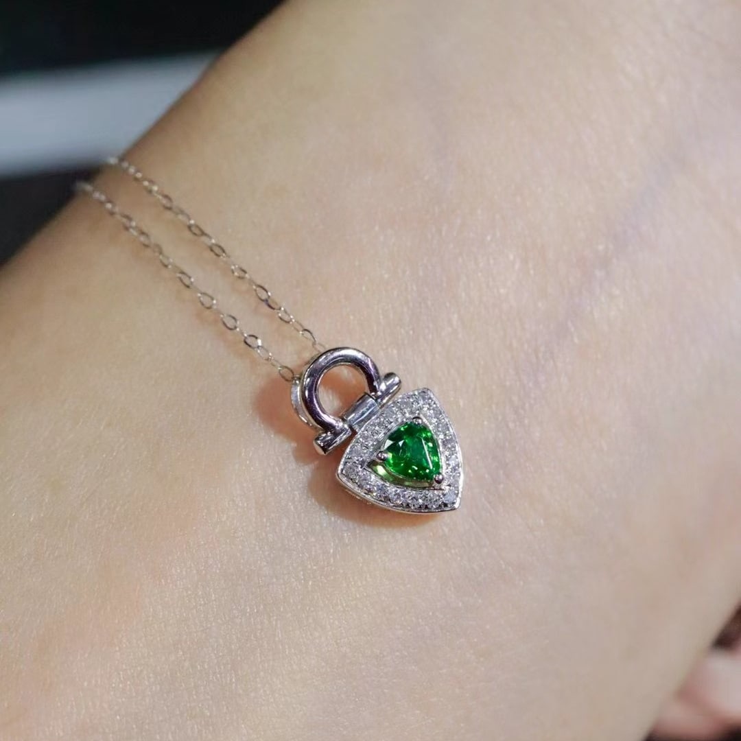14k Gold 0.29 Ctw Vivid Green Natural Tsavorite & Diamond Pendant( Without Chain ) - 4