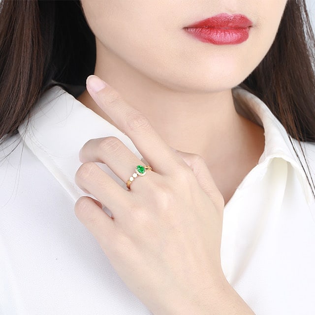 14k Gold 0.55 Ctw Vivid Green Natural Emerald & Diamond Ring - 6
