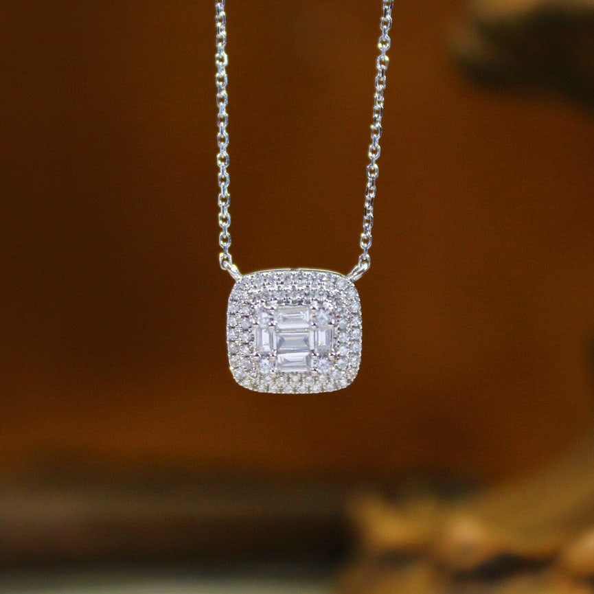 14k Gold 0.32 Ct Natural H Diamond Necklace: Ref:230976418 // gold content:14k gold // main gemstone:diamond // shape:multiply // carat weight:0. 32ct // clarity grade:vs-si // color:h // treatment:natural // High Estimate: 3300 Low Estimate: