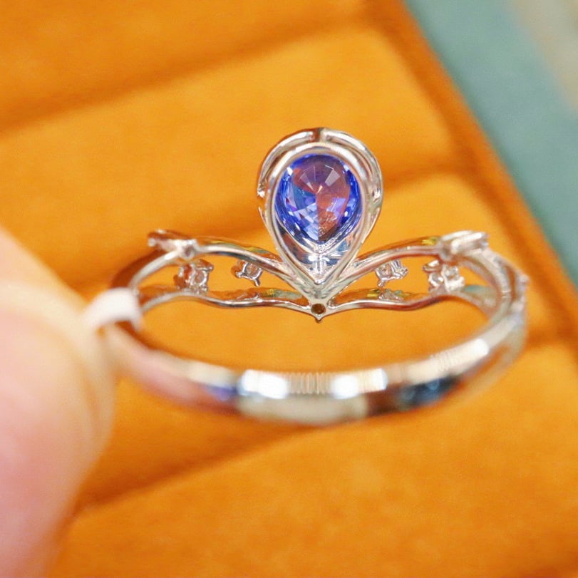 14k Gold 0.93 Ctw Natural Sapphire & Diamond Ring - 4