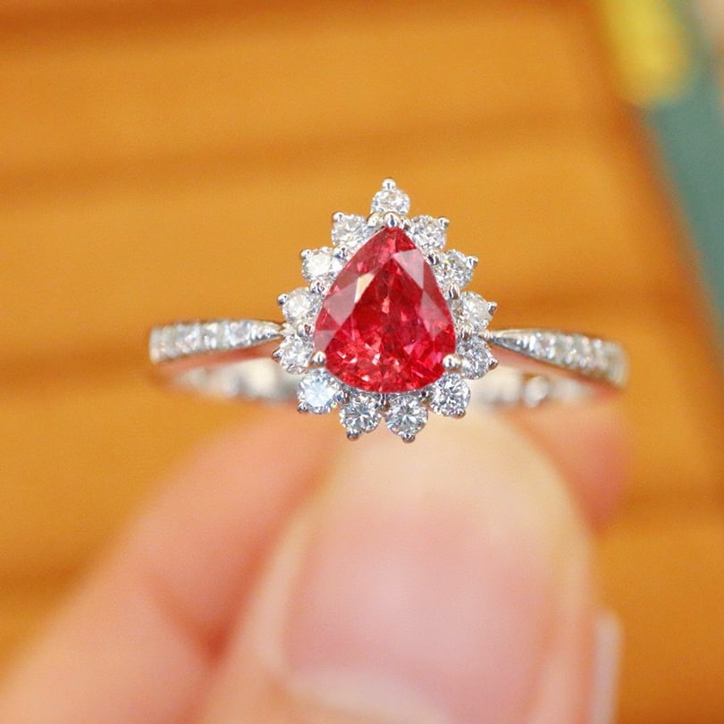 14k Gold 0.78 Ctw Natural Ruby & Diamond Ring: Ref:230976405 // gold content:14k gold // ring size:7. 25us // // main gemstone:ruby // shape:pear // carat weight:0. 58ct // color:red // treatment:natural // // adjacent gemstone 2 : diamond // numb