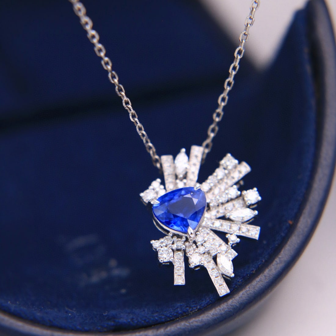 14k Gold 1.65 Ctw Natural Sapphire & Diamond Brooch/pendant( Without Chain ) - 3