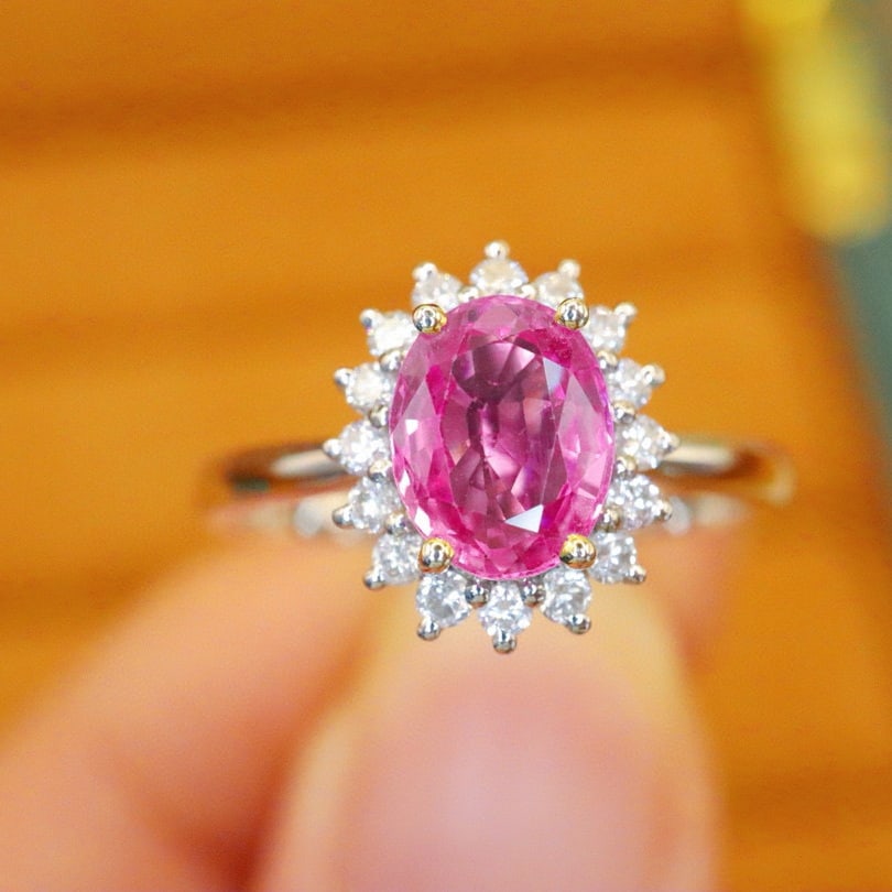 14k Gold 1.51 Ctw Natural Padparadscha Sapphire & Diamond Ring: Ref:230976440 // gold content:14k gold // ring size:7. 25us // // main gemstone:padparadscha sapphire // shape:oval // carat weight:1. 27ct // color:orangish pink // treatment:natural // // adjacent
