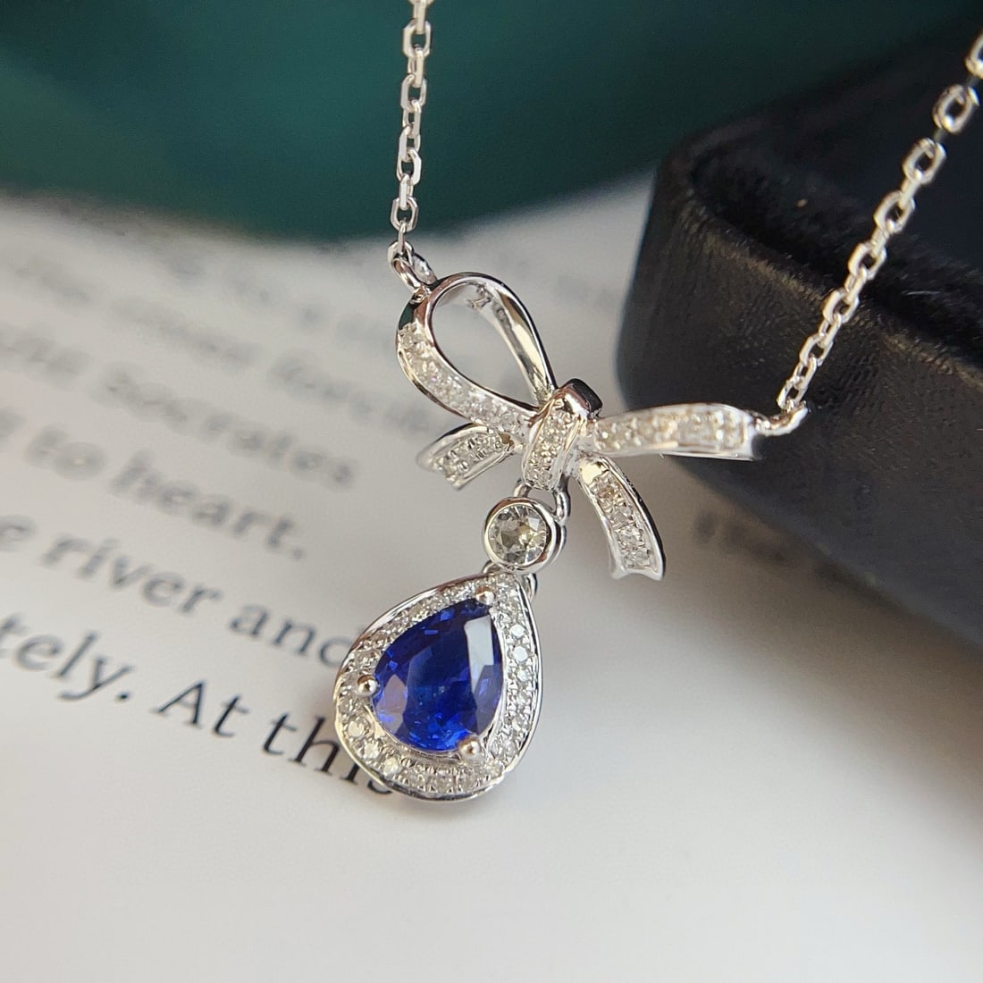 14k Gold 0.62 Ct Natural Sapphire & Diamond & Sapphire Necklace - 4