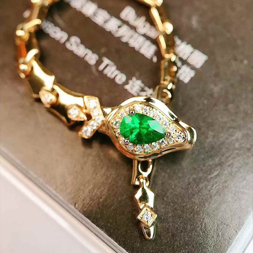 14k Gold 0.30 Ctw Vivid Green Natural Emerald & Diamond Ring/pendant( Without Chain ) - 2