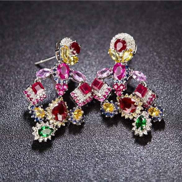 14k Gold 6.4 Ct Natural Ruby & Sapphire & Tsavorite & Diamond Earrings: Ref:230977007 // gold content:14k gold // main gemstone:ruby // shape:pear // carat weight:6. 4ct // color:red // treatment:natural // // adjacent gemstone 2 : sapphire // shape:multiply //