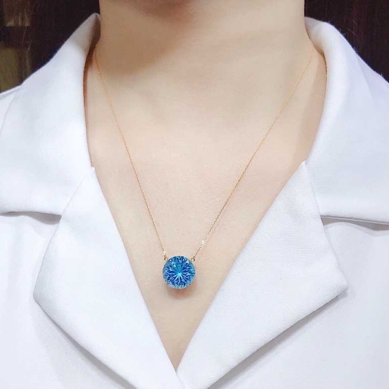 14k Gold 12 Ct Natural Topaz Necklace - 3