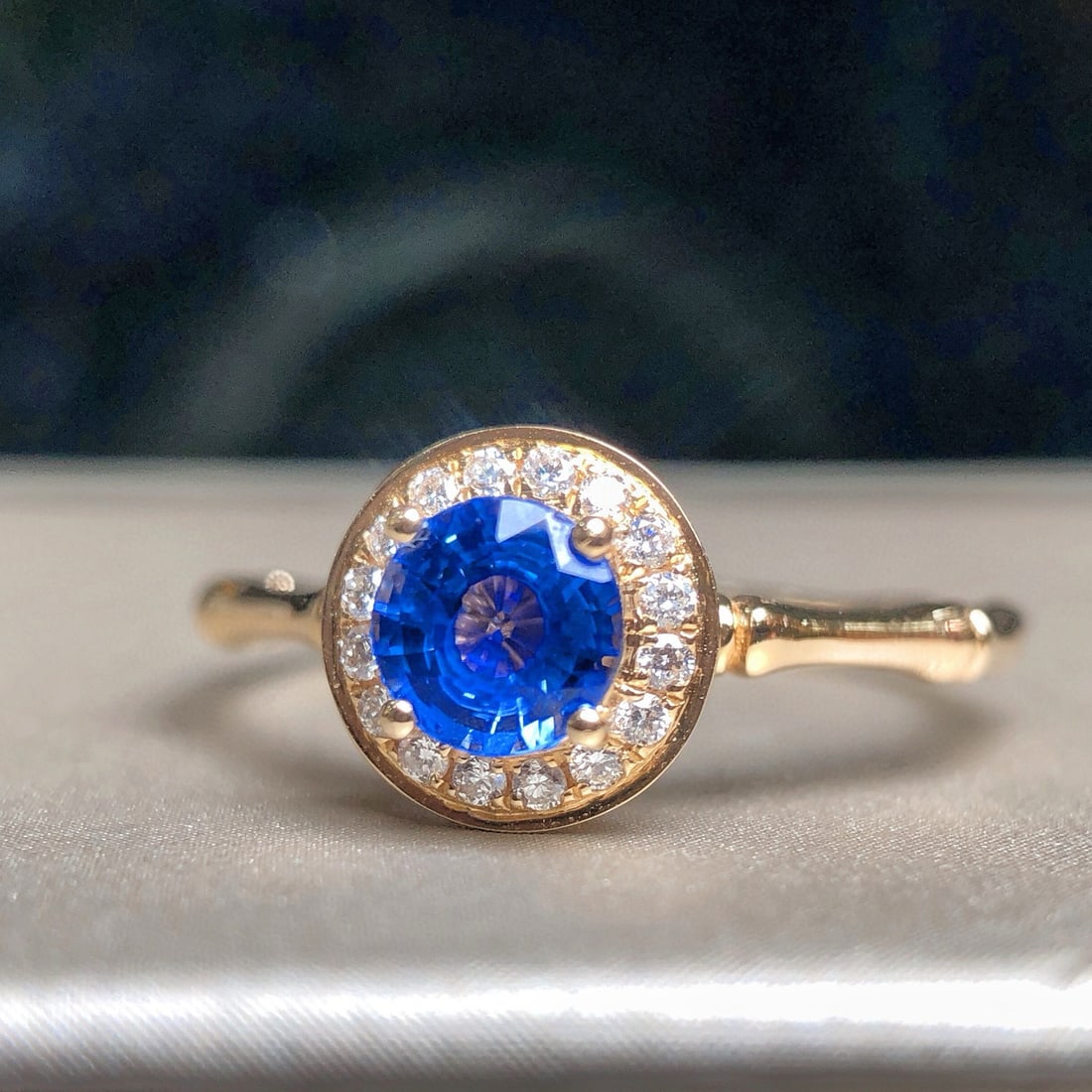 14k Gold 0.62 Ctw Natural Sapphire & Diamond Ring - 4