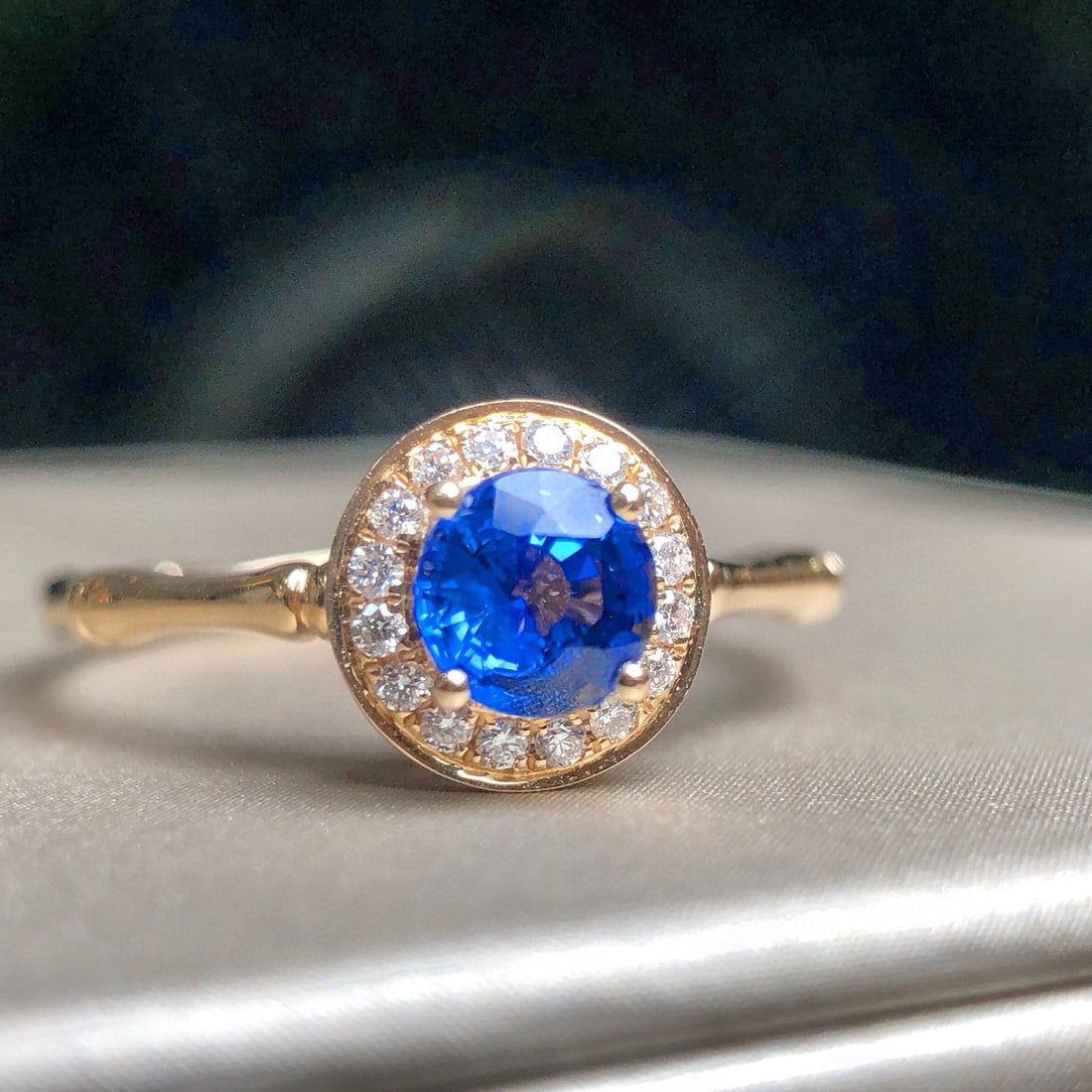 14k Gold 0.62 Ctw Natural Sapphire & Diamond Ring - 6