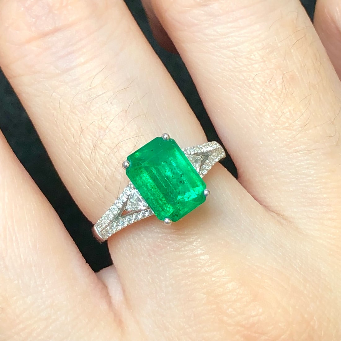 14k Gold 2.33 Ctw Natural Emerald & Diamond Ring - 6
