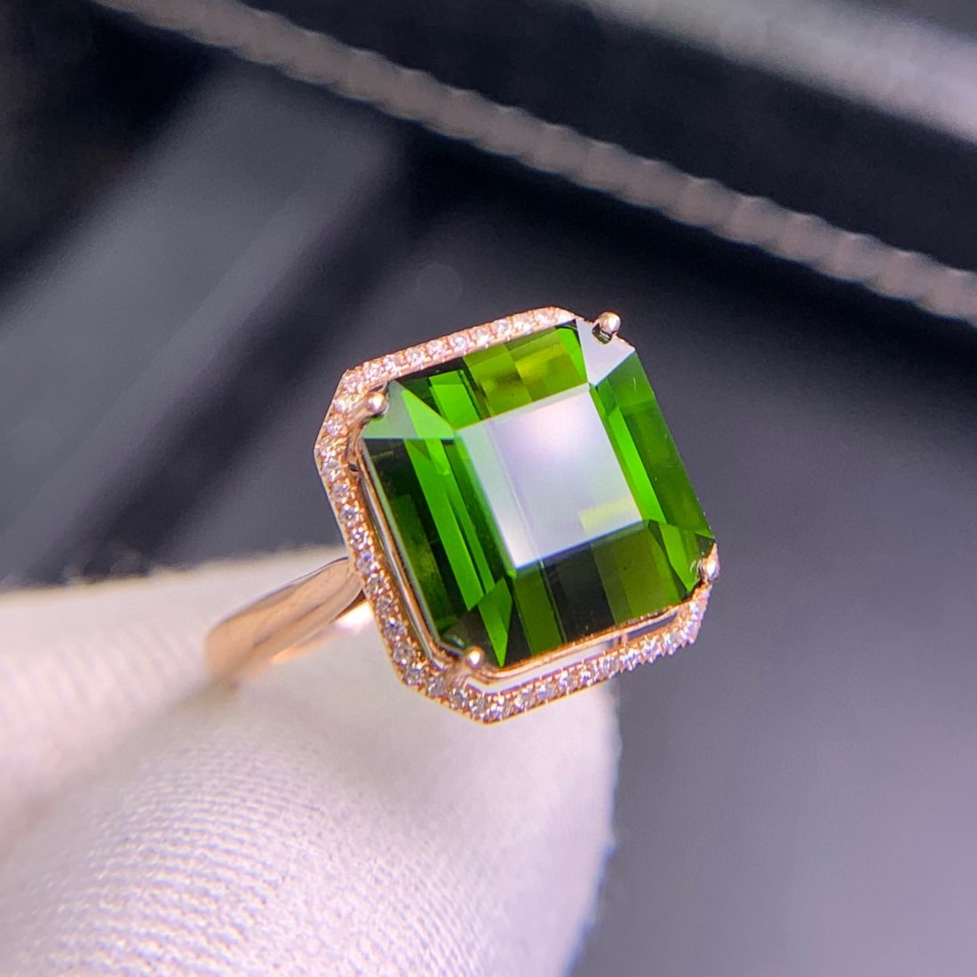 14k Gold 7.3 Ct Natural Tourmaline & Diamond Ring - 2