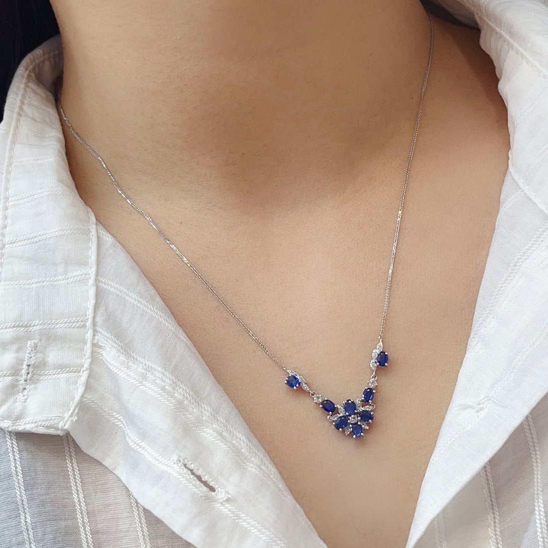 14k Gold 2.78 Ct Natural Sapphire & Diamond & Sapphire Necklace - 3
