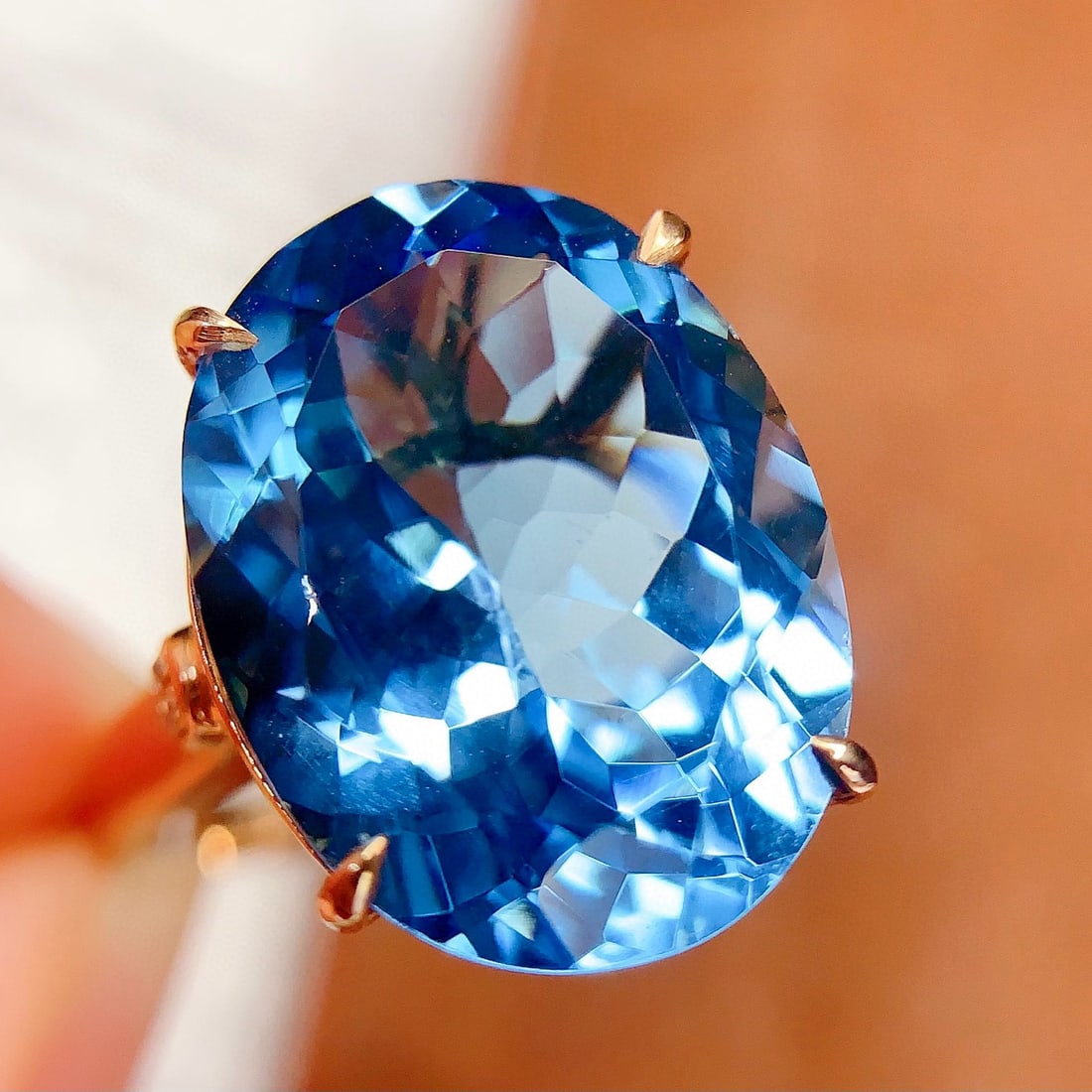 14k Gold 13 Ct Natural Topaz & Diamond Ring - 4