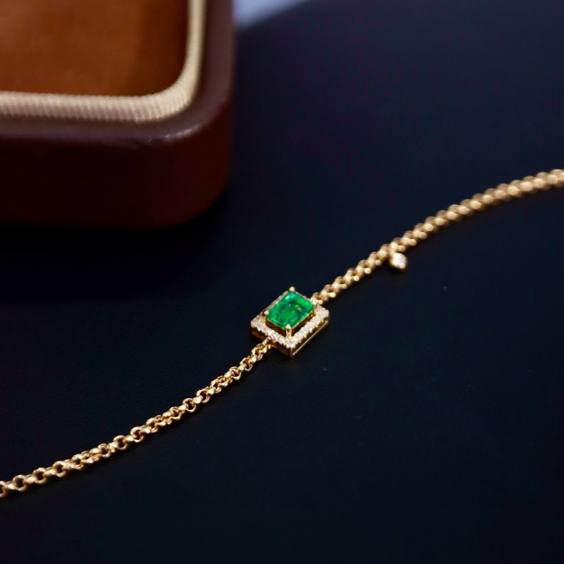 14k Gold 0.39 Ctw Natural Emerald & Diamond Bracelet - 5