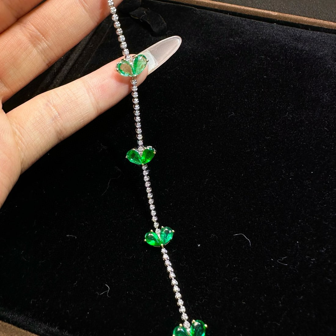 14k Gold 3.1 Ct Natural Emerald & Diamond Bracelet - 3