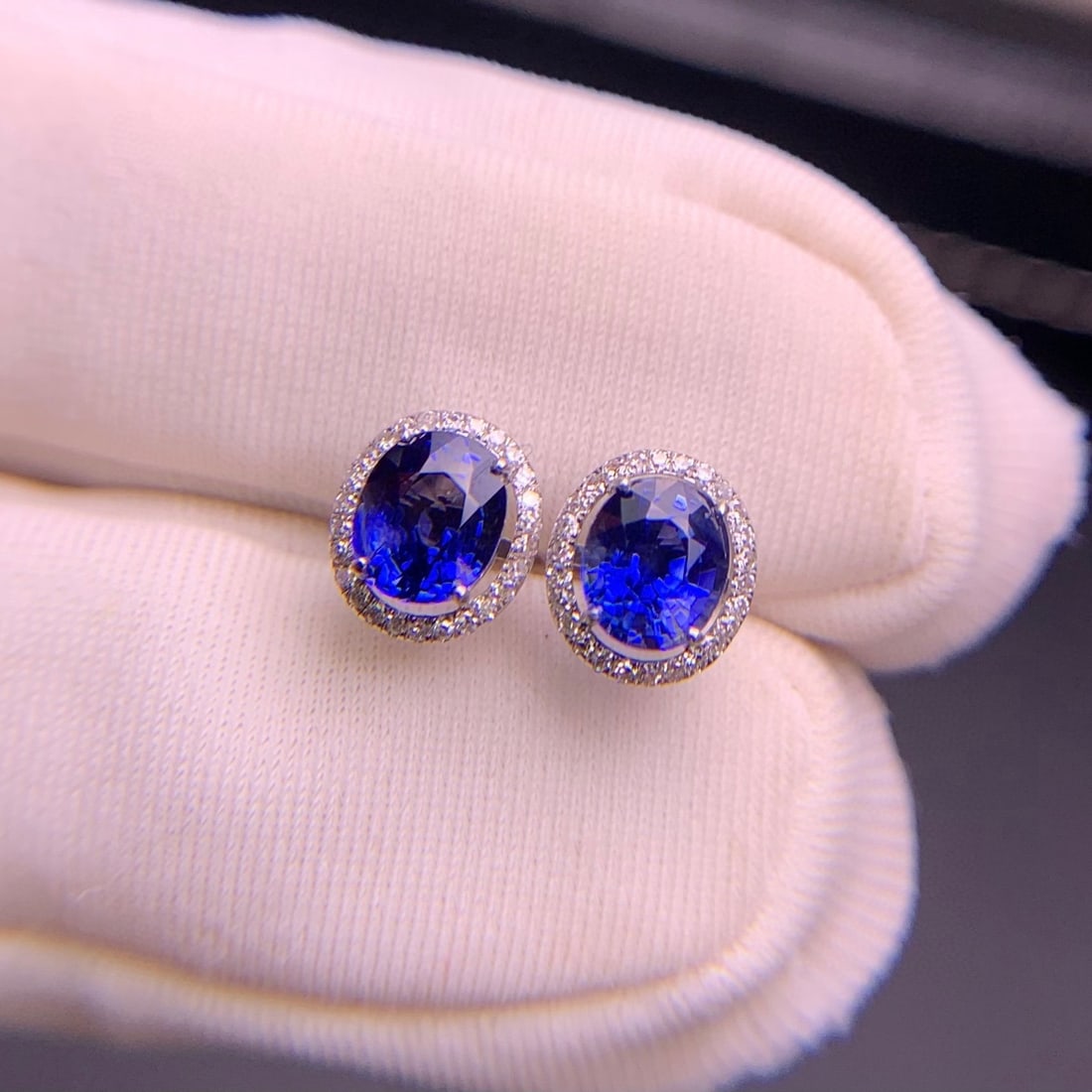 14k Gold 1.35 Ct Natural Sapphire & Diamond Earrings - 2