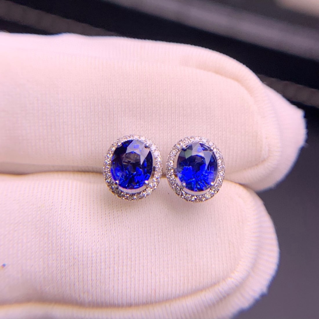 14k Gold 1.35 Ct Natural Sapphire & Diamond Earrings - 3