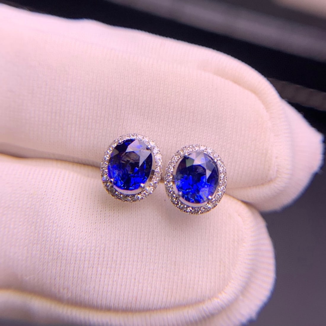 14k Gold 1.35 Ct Natural Sapphire & Diamond Earrings - 6