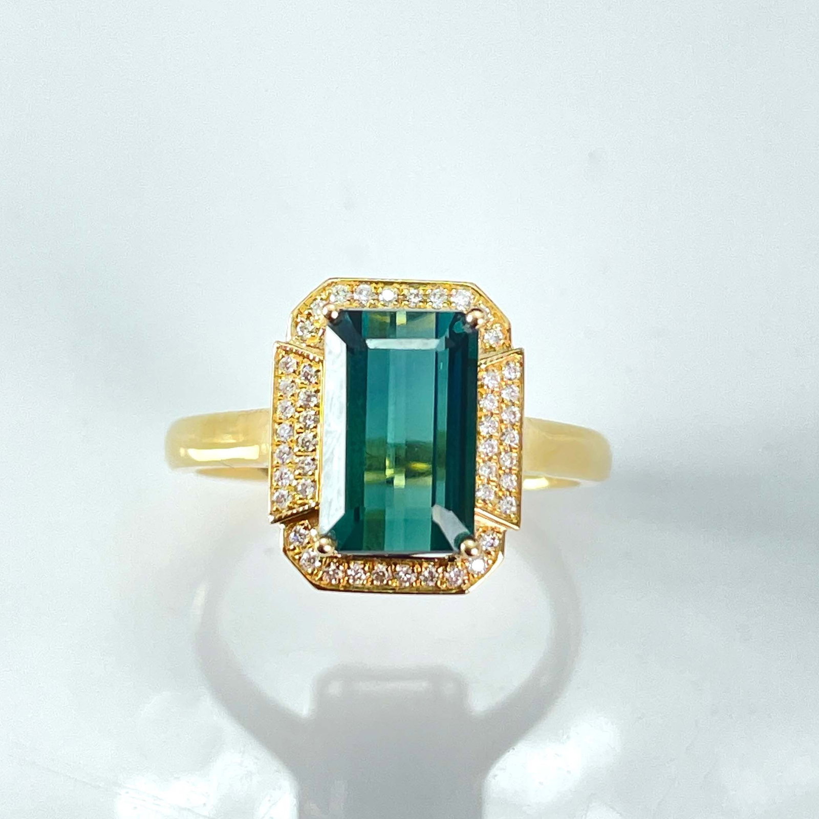 14k Gold 3.0 Ct Natural Tourmaline & Diamond Ring: Ref:230977212 // gold content:14k gold // ring size:7. 25us // // main gemstone:tourmaline // shape:octagonal // carat weight:3. 0ct // color:bluish green // treatment:natural // // adjacent gemstone