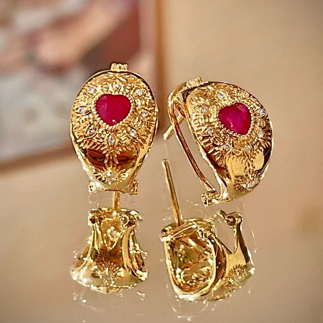 14k Gold 1.05 Ctw Natural Ruby & Diamond Earrings: Ref:230977190 // gold content:14k gold // main gemstone:ruby // shape:heart // carat weight:0. 93ct // color:red // treatment:natural // // adjacent gemstone 2 : diamond // shape:round // carat