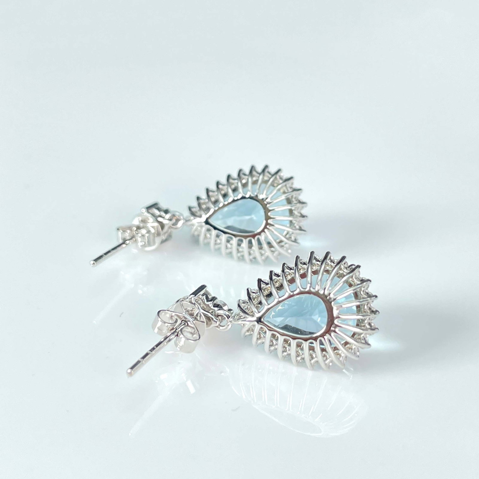 14k Gold 7.19 Ctw Natural Aquamarine & Diamond Earrings - 4