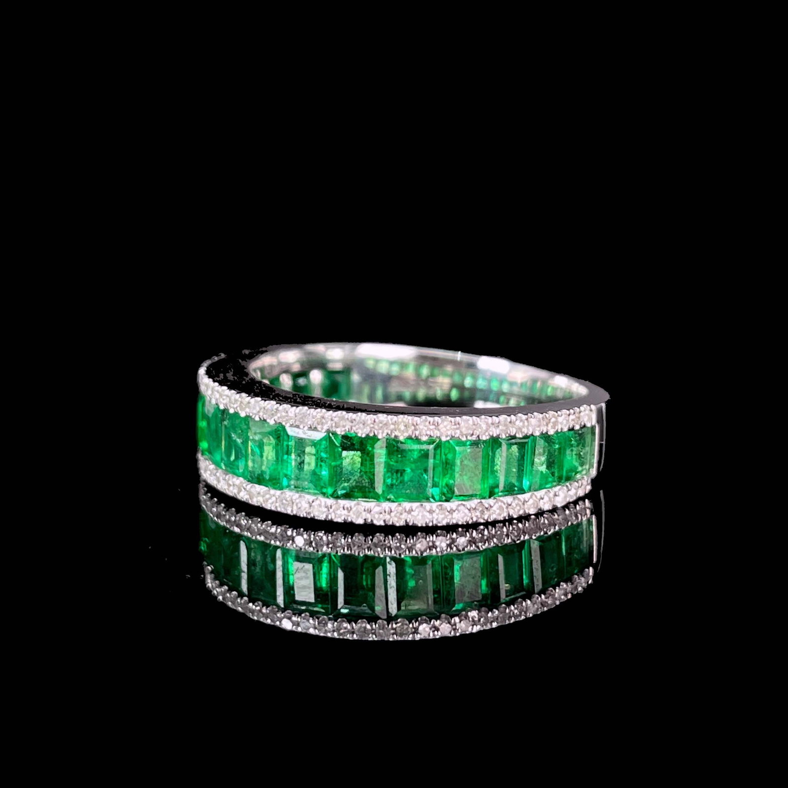 14k Gold 1.65 Ct Natural Emerald & Diamond Ring - 4