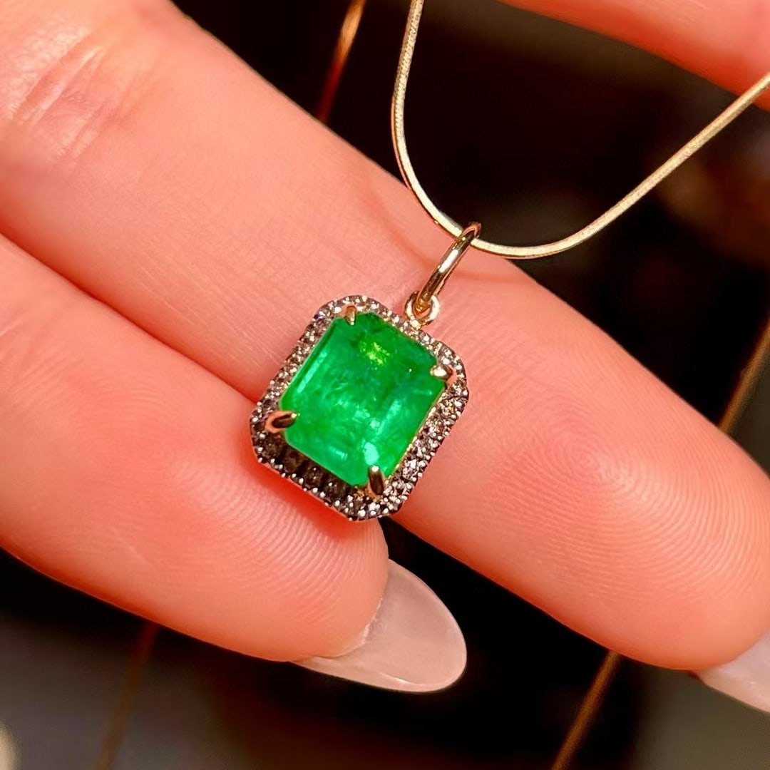14k Gold 1.54 Ctw Natural Emerald & Diamond Pendant( Without Chain ) - 2