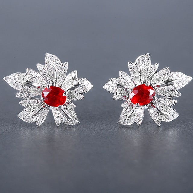 14k Gold 1.14 Ctw Natural Ruby & Diamond Earrings: Ref:230978003 // gold content:14k gold // main gemstone:ruby // shape:oval // carat weight:0. 8ct // color:red // treatment:natural // // adjacent gemstone 2 : diamond // number of stones:114 //