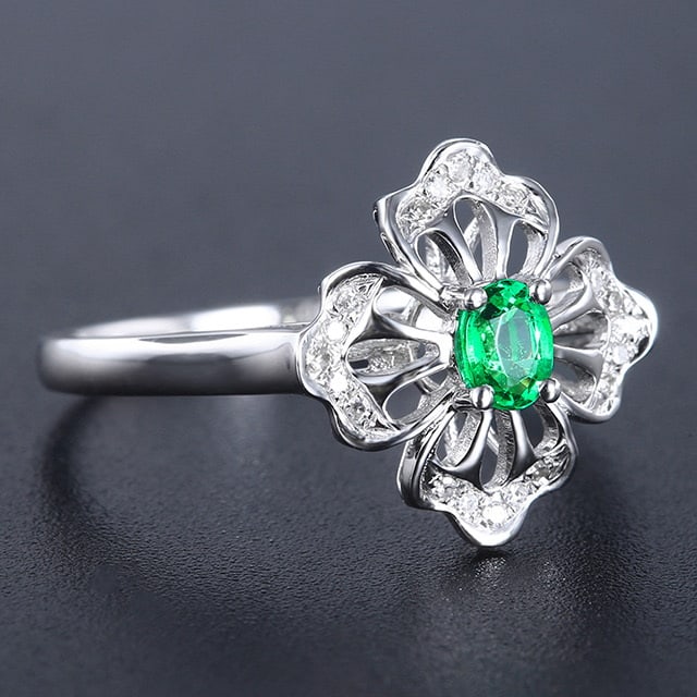 14k Gold 0.28 Ctw Vivid Green Natural Emerald & Diamond Ring - 3