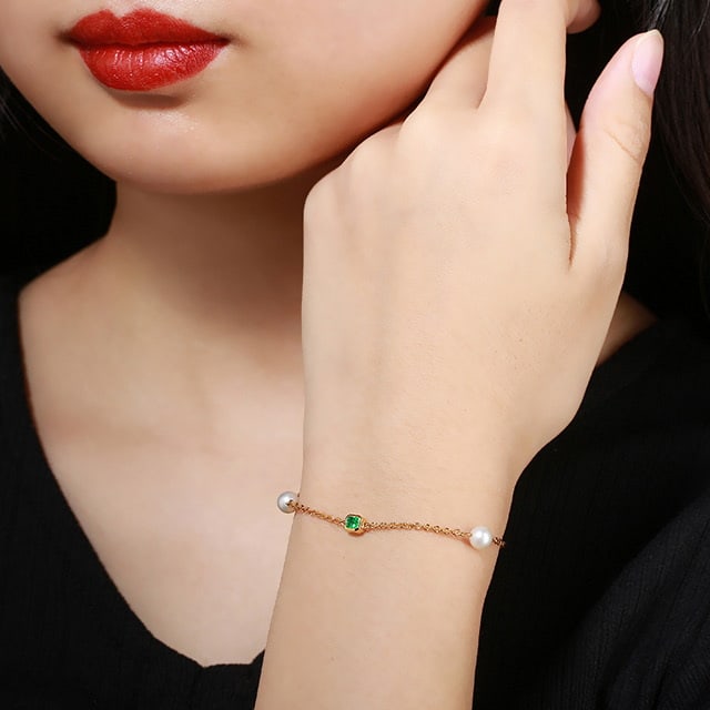 14k Gold 3.47 Ctw Vivid Green Natural Emerald & Pearl Bracelet - 6